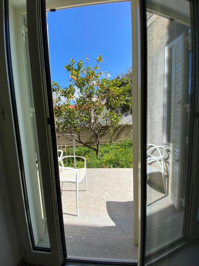 Bed And Breakfast Il Limone San Pasquale Exterior photo